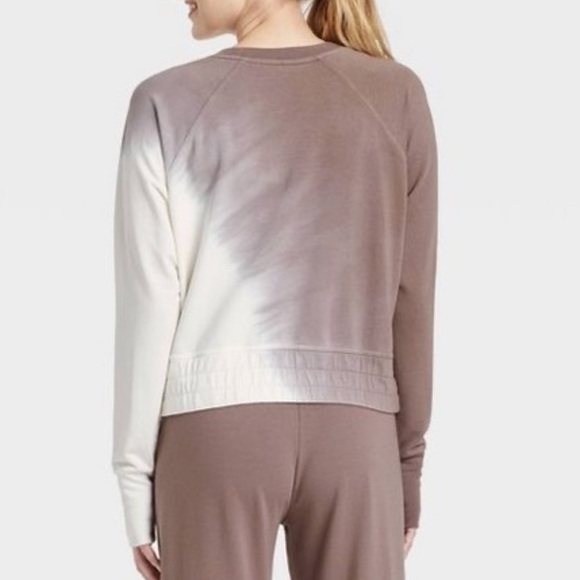 JoyLab Ombre Cropped Fit Sweatshirt - Picture 2 of 3